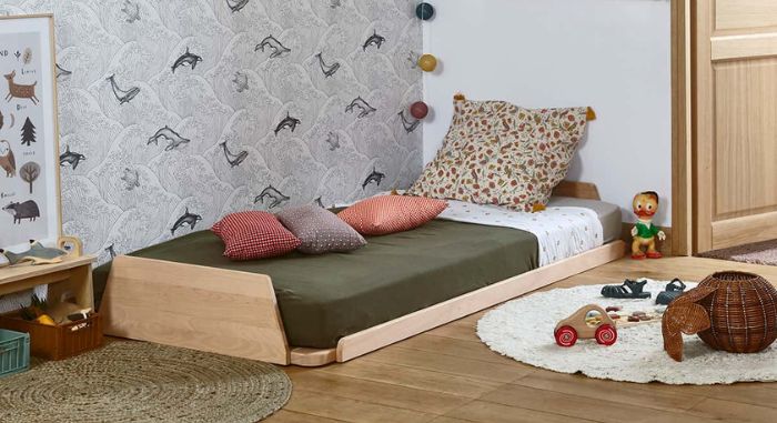 Le lit au sol Montessori : à quel âge commencer pour votre enfant ?
