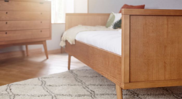 Quelle essence de bois massif pour une chambre d'enfant durable et saine ?